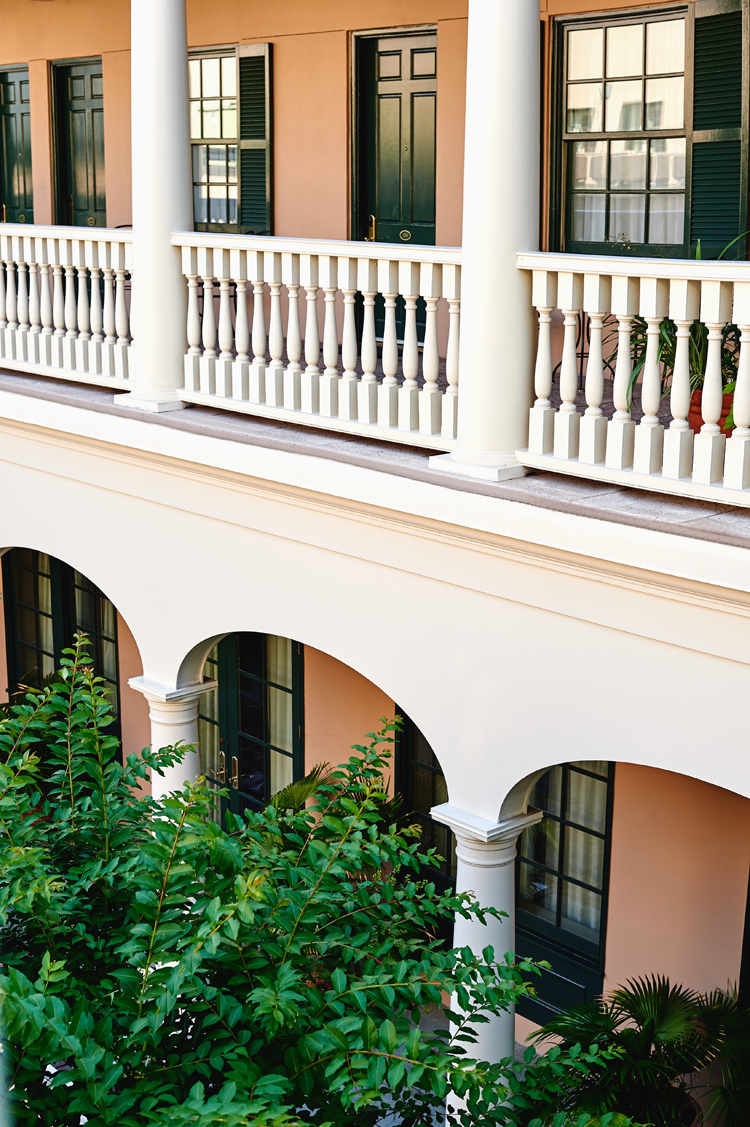 Charleston SC hotel with courtyard