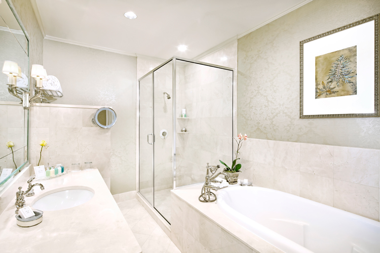 Charleston hotel penthouse with soaking tub Charleston luxury hotel penthouse with soaking tub