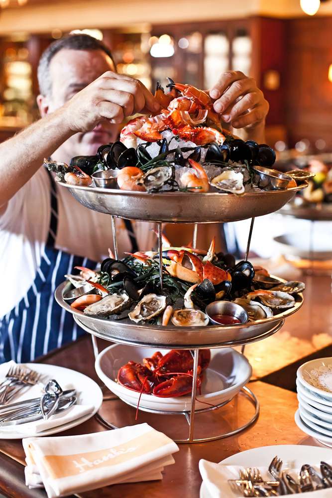 Hank S Seafood Voted Charleston Best Restaurant 16 Years Why You Ll Love It Voted Best Seafood Restaurant In Charleston