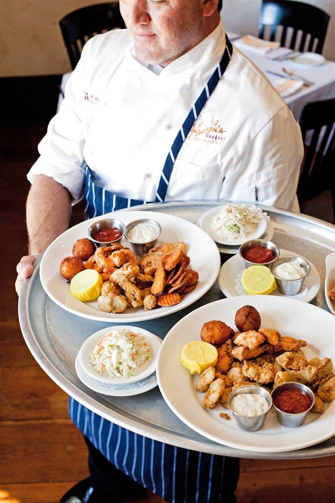 Hank S Seafood Voted Charleston Best Restaurant 16 Years Why You Ll Love It Voted Best Seafood Restaurant In Charleston For 16 Years Running By Readers Of The City Paper Hank S Is A Local