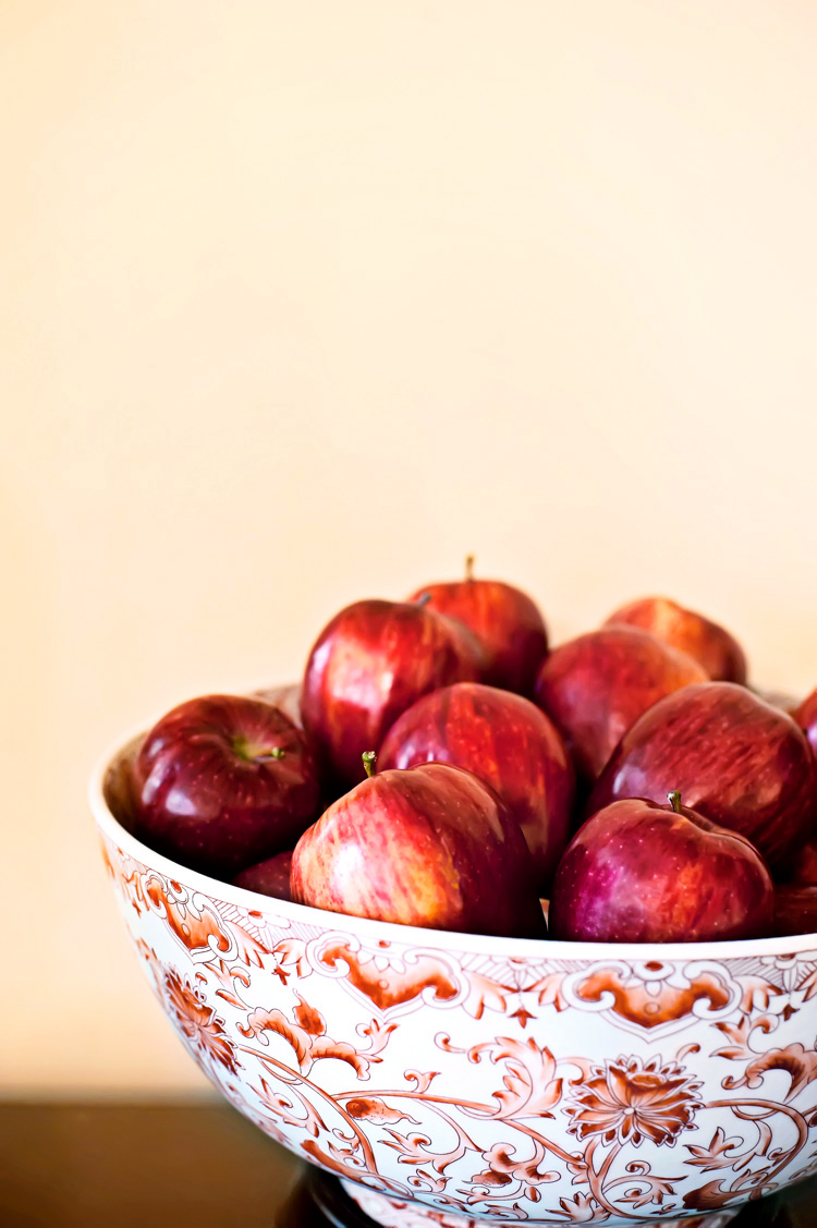 Charleston hotel with complimentary fruit apples